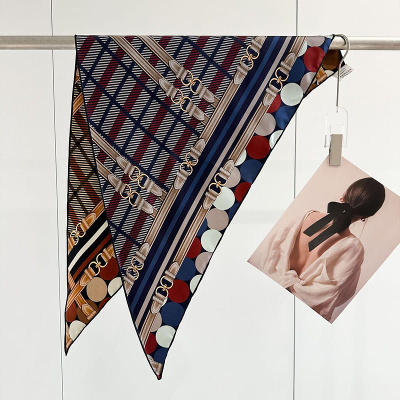 MaraSilk Pure Mulberry Silk Scarf - Triangle Twill MS964