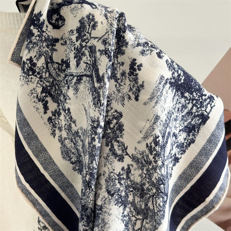 MaraSilk Pure Mulberry Silk-Wool Scarf - Square MS911