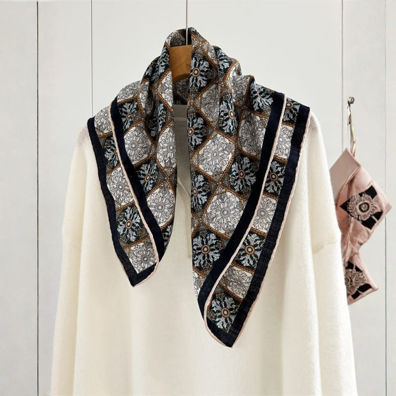 MaraSilk Pure Mulberry Silk-Wool Scarf - Square MS917