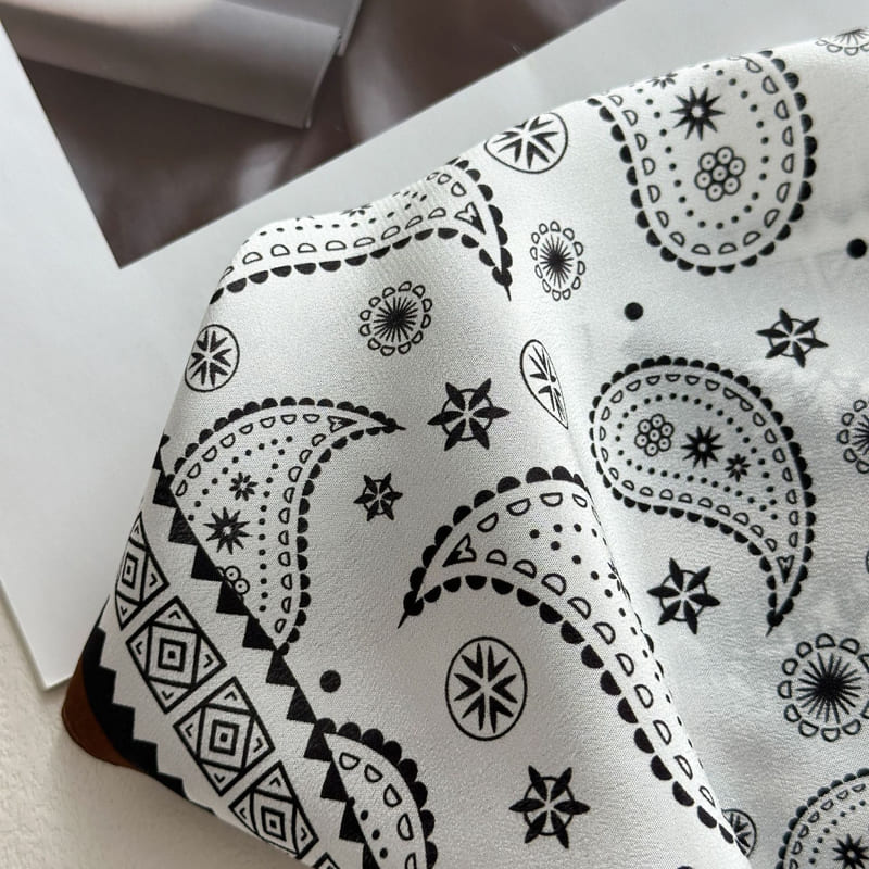 MaraSilk Pure Mulberry Silk Scarf - Square Double Crepe MS941