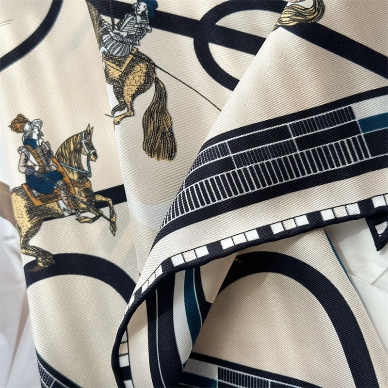 MaraSilk Pure Mulberry Silk Scarf - Triangle Twill MS954