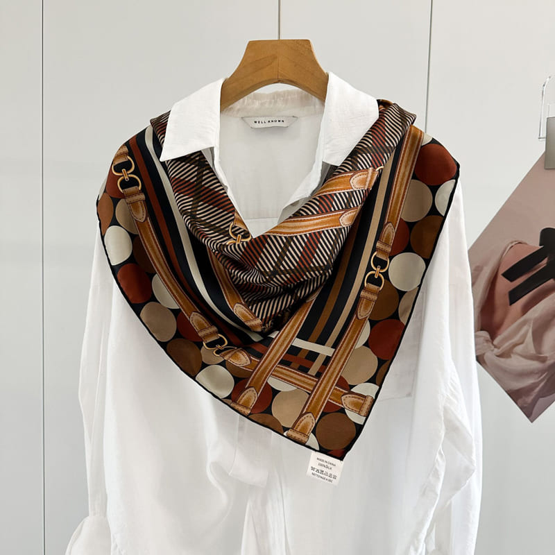 MaraSilk Pure Mulberry Silk Scarf - Triangle Twill MS964