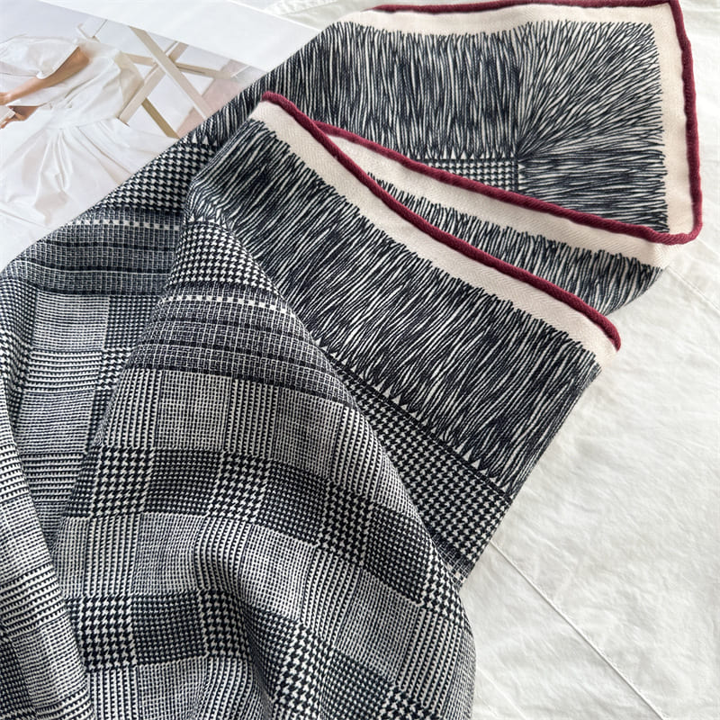 MaraSilk Pure Mulberry Silk-Wool Scarf - Square MS901