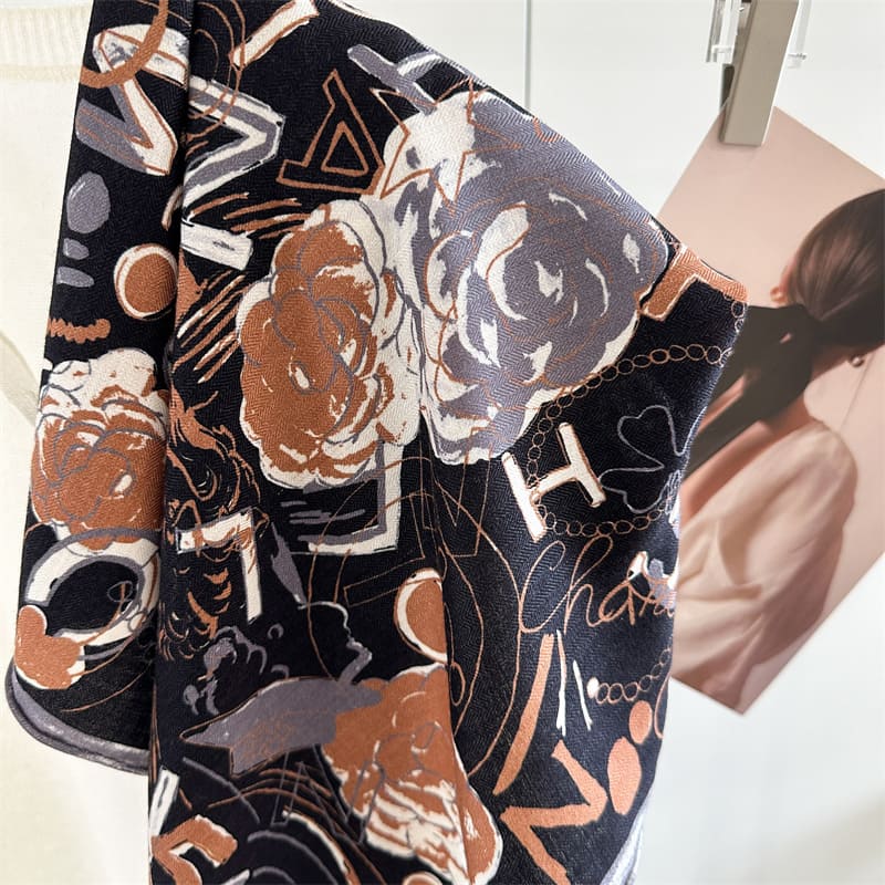 MaraSilk Pure Mulberry Silk-Wool Scarf - Square MS902