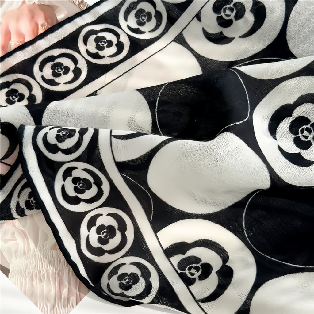 MaraSilk Pure Wool Scarf - Square MS816
