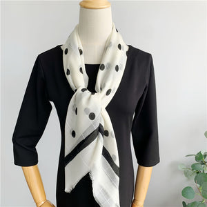 MaraSilk Pure Wool Scarf - Square MS823